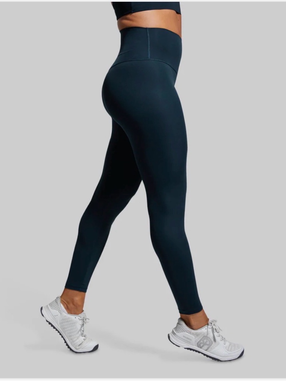 Born Primitive Your Go To Legging 2.0 in Deep Teal size M